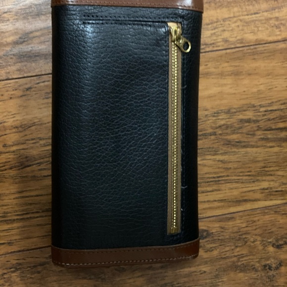 Dooney & Bourke used condition. - Picture 3 of 5